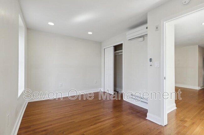Building Photo - 6066 Ridge Ave