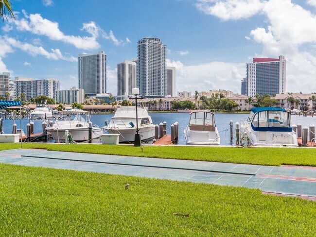 Building Photo - 600 Three Islands Boulevard