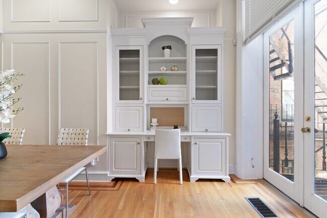 Building Photo - 23 Marlborough St