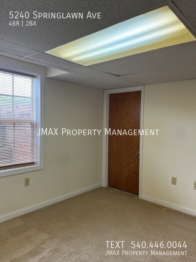 Building Photo - 5240 Springlawn Avenue