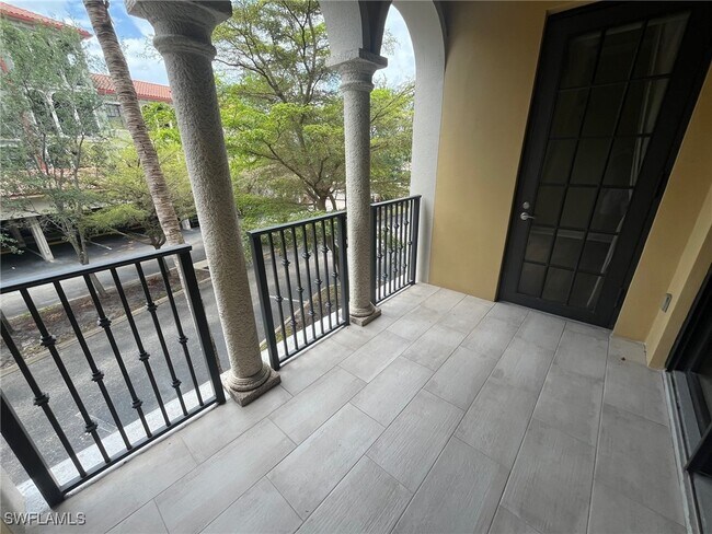 Building Photo - 8001 Via Monte Carlo Way