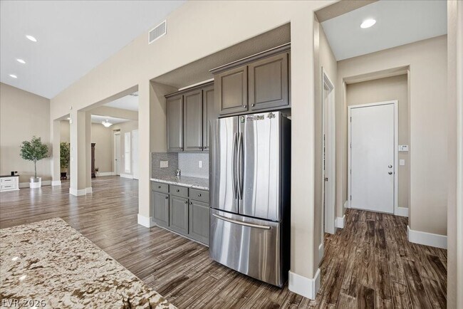 Building Photo - 6248 Carol Butte Ct