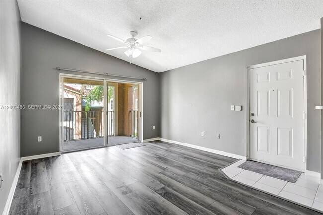 Building Photo - 4820 N State Rd 7