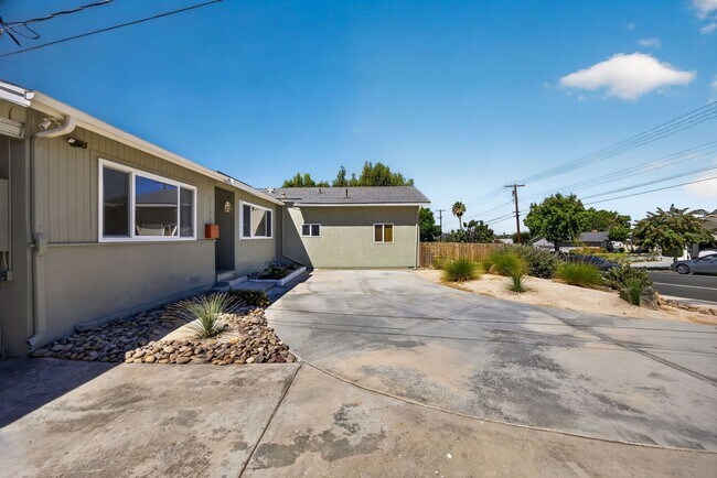 Building Photo - 7935 El Paso St