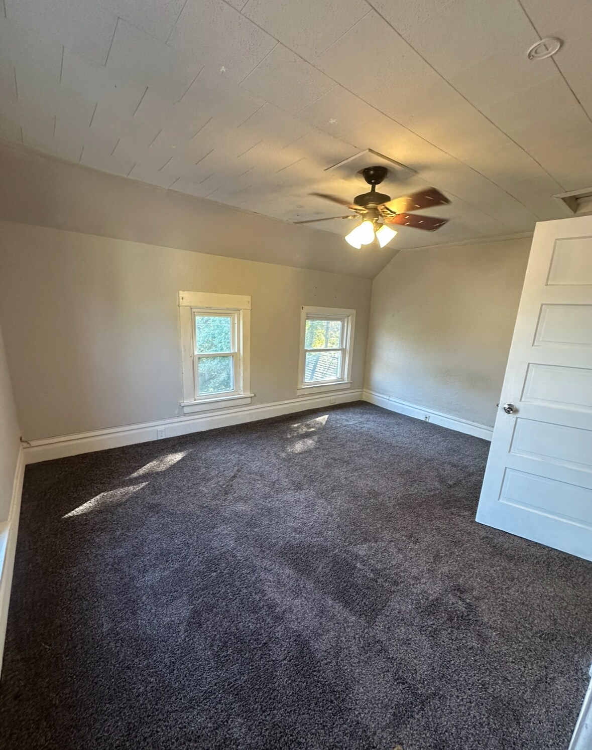 Building Photo - 430 Florence St