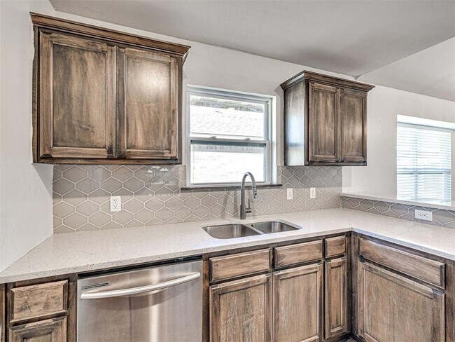 Building Photo - 3012 NW 184th Terrace