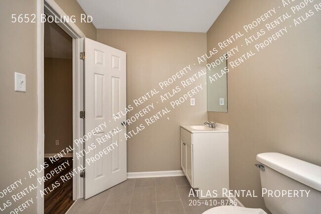 Building Photo - 5652 Boling Rd
