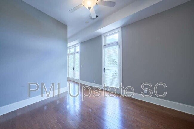 Building Photo - 301 Augusta St