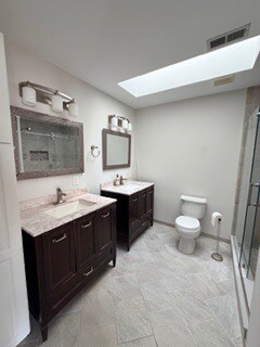 Building Photo - 8 Crenshaw Ct