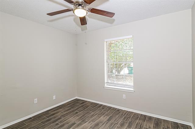 Building Photo - 3025 Montclair Pl
