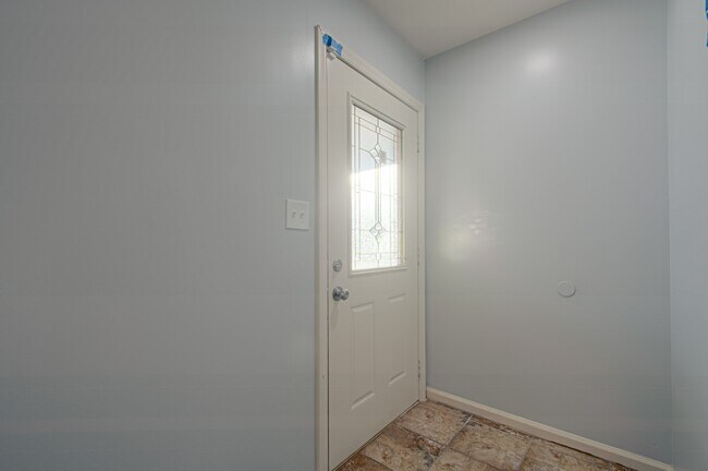 Building Photo - 13228 Ashland Ave
