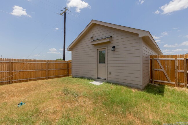 Building Photo - 8326 Piedra Medina