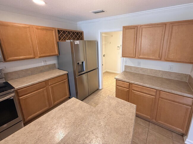 Building Photo - 436 Bostwick Cir