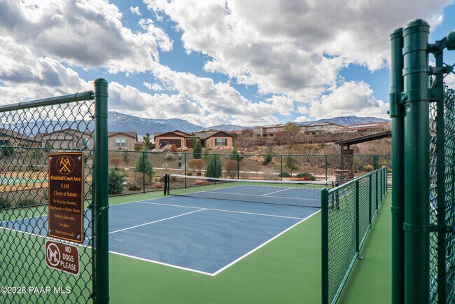 Building Photo - 832 Eugene Rd