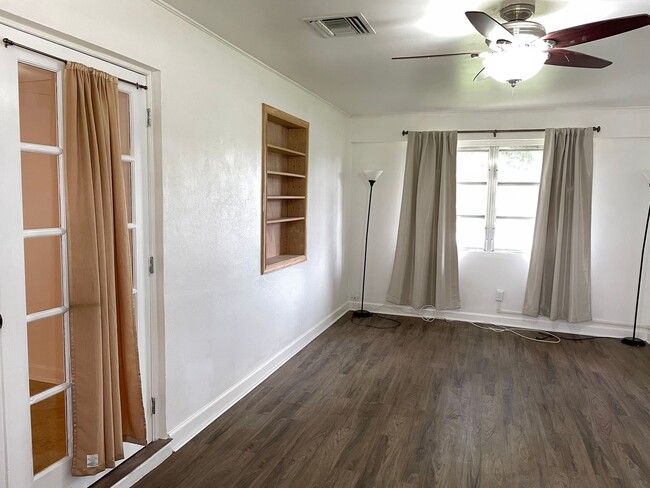 Building Photo - Easy Living in Palm Beach Gardens—Minutes ...