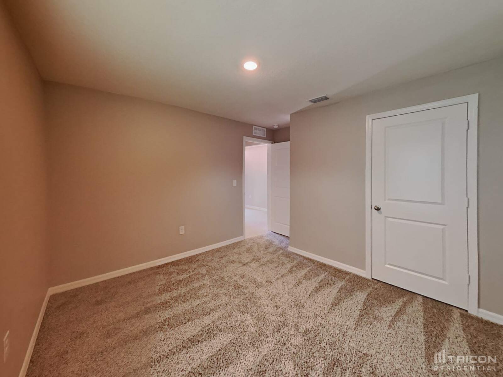 Building Photo - 2007 12th St SE