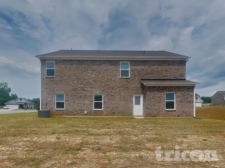 Building Photo - 1317 Deutz Dr
