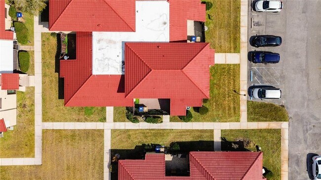 Building Photo - 467 Hunter Cir