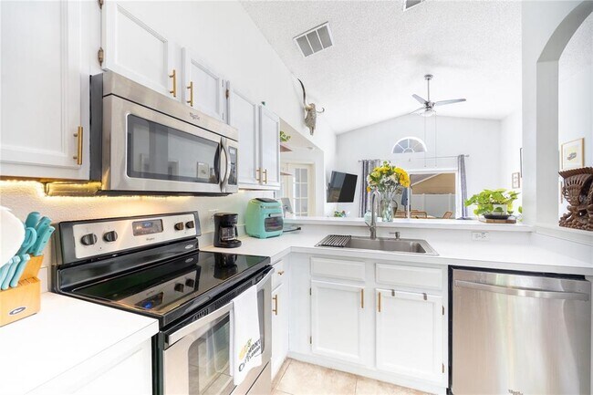 Building Photo - 1321 Whitewood Way
