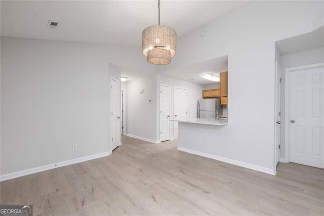 Building Photo - 211 Daventry Way