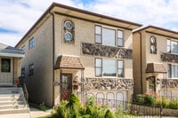 Building Photo - 6120 W Eastwood Ave