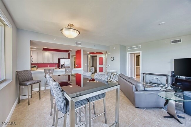 Building Photo - 2090 W First St