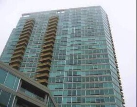 Building Photo - 1720 Maple Ave
