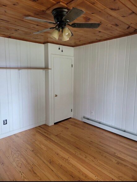 Building Photo - 6 Granite Ln