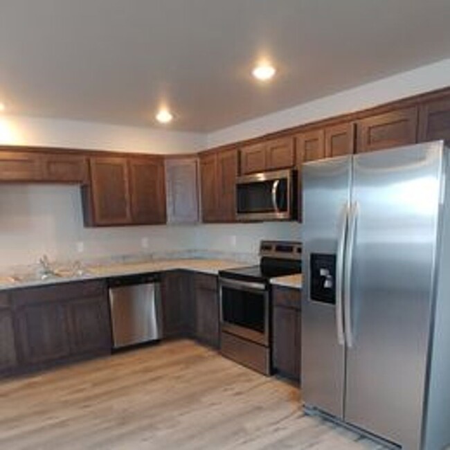 Primary Photo - 1303 Westwood Cir