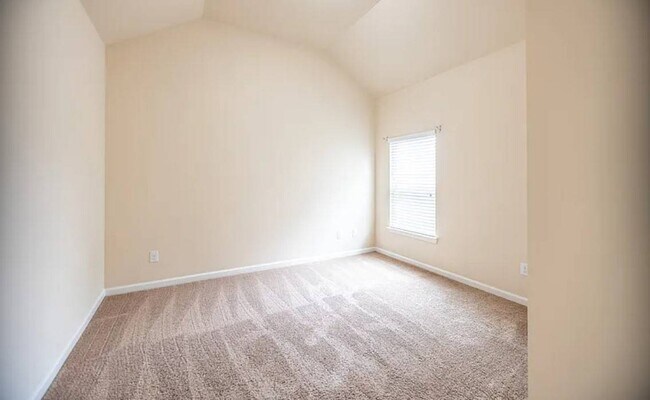 Building Photo - 6109 Mahogany Ter