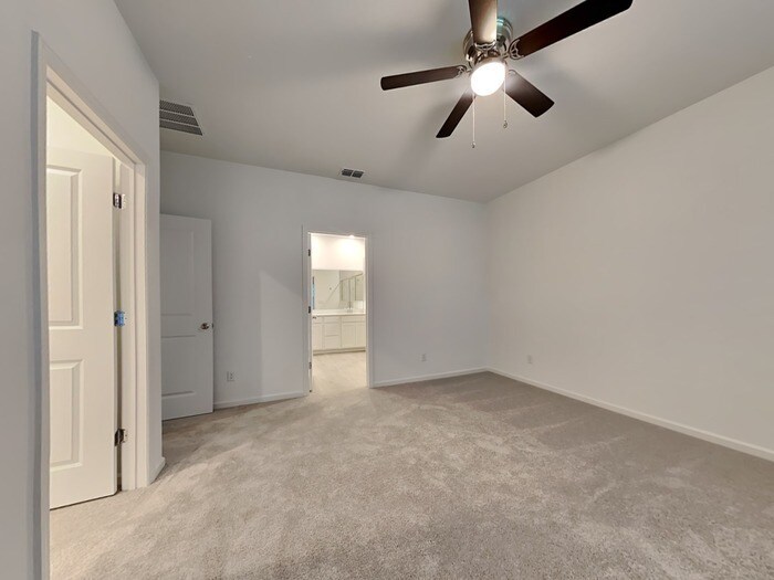 Building Photo - 9005 Latigo Ln