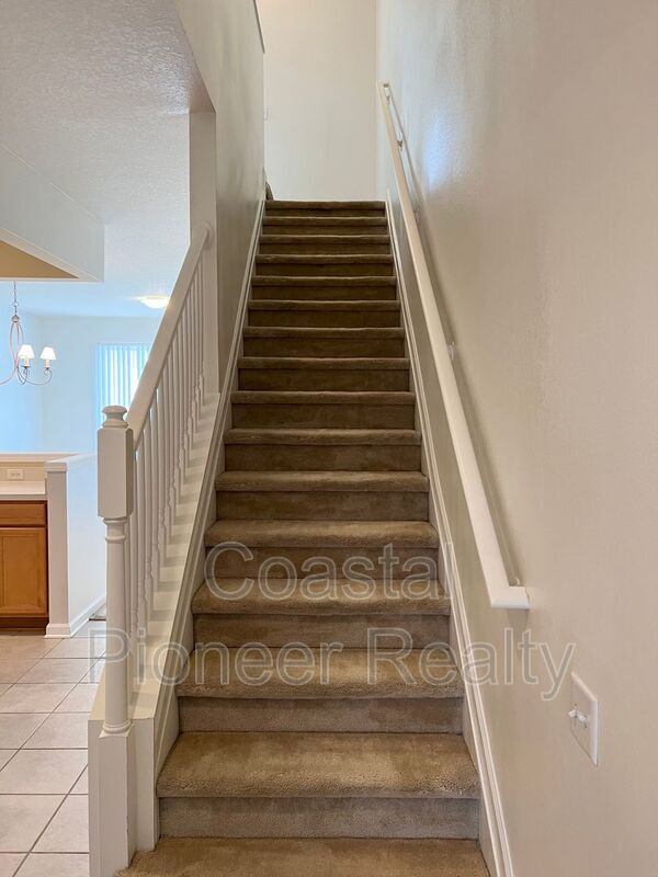Building Photo - 26636 Castleview Way