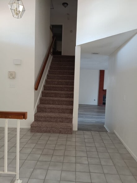 Building Photo - 1558 Arnica Ln