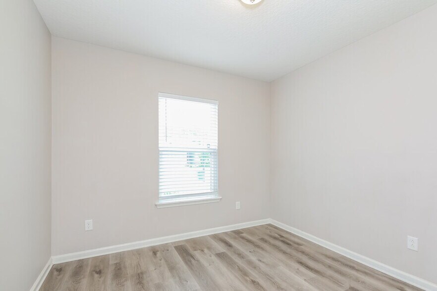 Building Photo - 1329 Biscayne Grove Ln