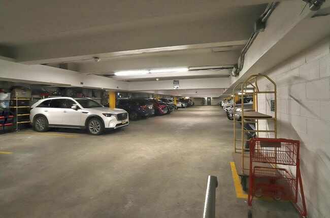 Building Photo - 1034 Clinton St