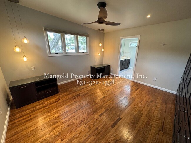 Building Photo - Stylish 2-Bed, 2-Bath Corner Lot Home with Modern Design and Spacious Outdoor Areas
