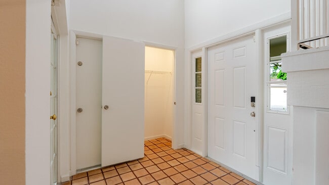 Building Photo - 3069 NW 27th Terrace