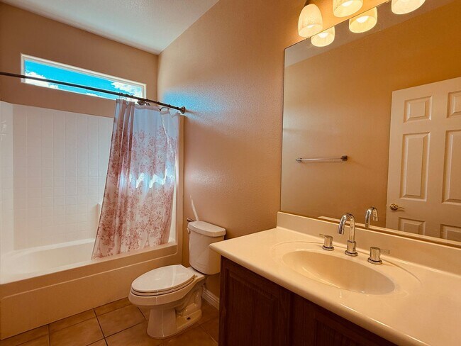 Building Photo - Summerlin Beautiful 3 bedroom Home