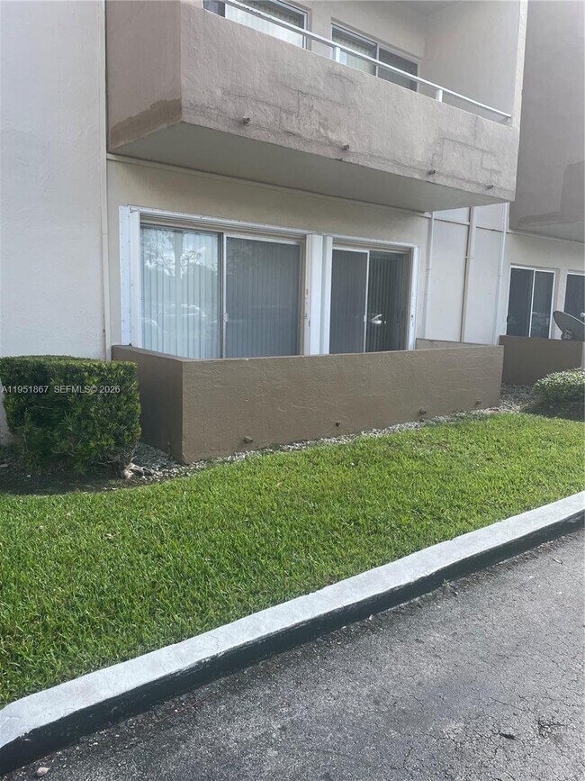 Building Photo - 7785 SW 86th St