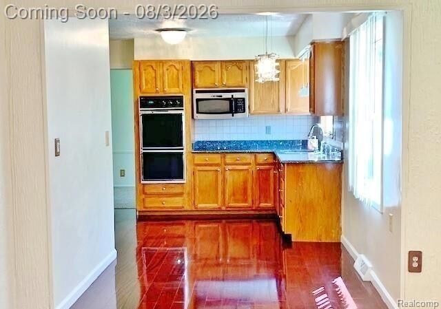 Building Photo - 145 Miracle Dr