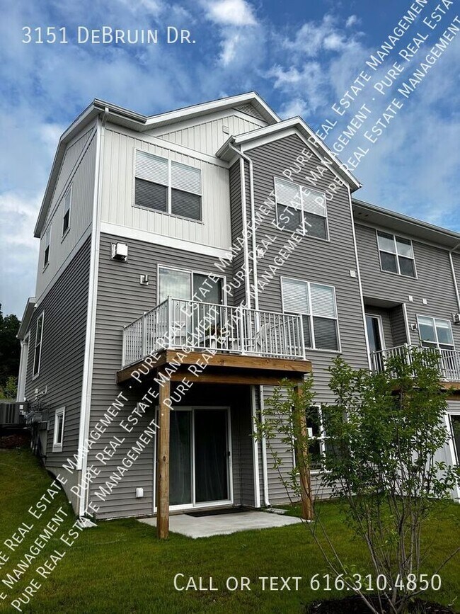 Building Photo - 3151 DeBruin Dr