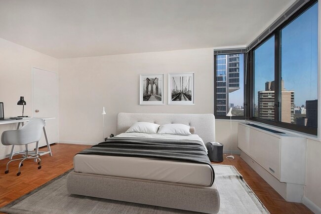 Building Photo - 211 W 56th St