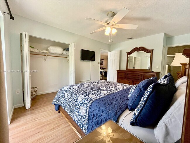Building Photo - 98282 Windward Ave