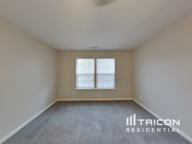 Building Photo - 203 Beacon Point Ln