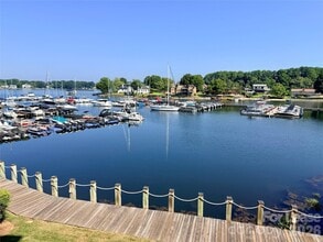 Building Photo - 18771 Vineyard Point Ln