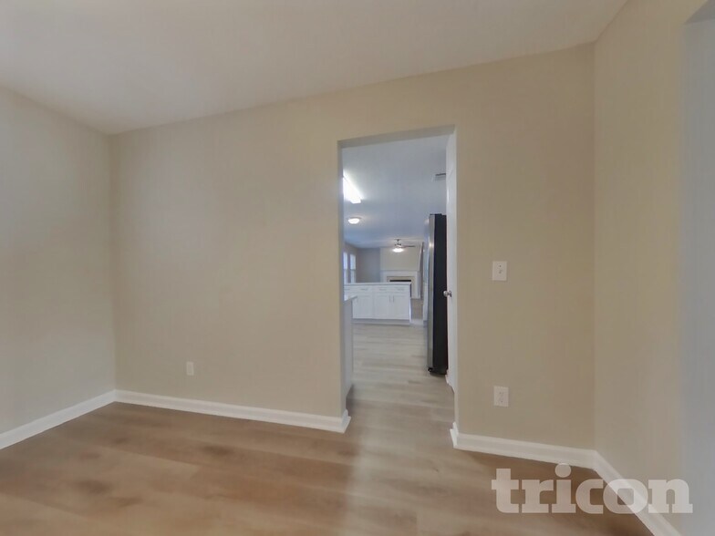 Building Photo - 34 Glenabbey Dr