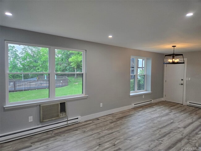 Building Photo - 548 Sierra Vista Ln