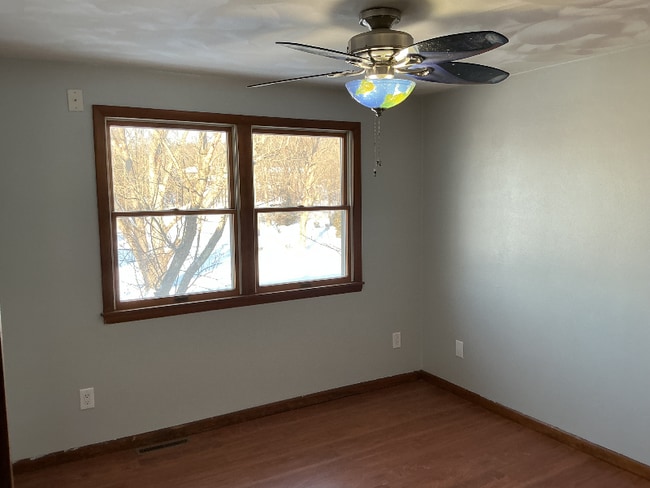 Building Photo - 901 White Birch Ln