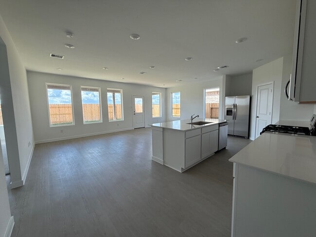Building Photo - 28611 Bluebonnet Grotto Dr