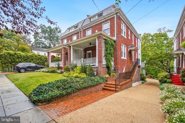 Building Photo - 3407 Ordway St NW
